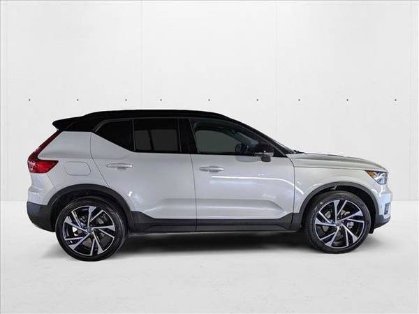 2020 Volvo XC40