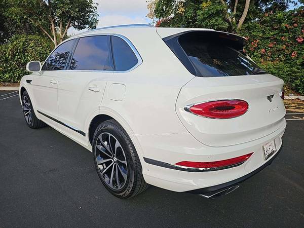 2024 Bentley Bentayga