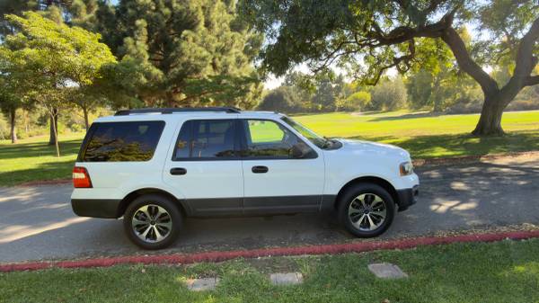 2017 Ford EXPEDITION