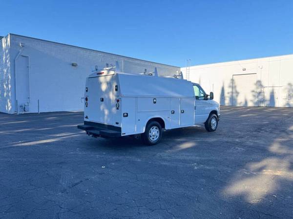 2016 Ford E-350
