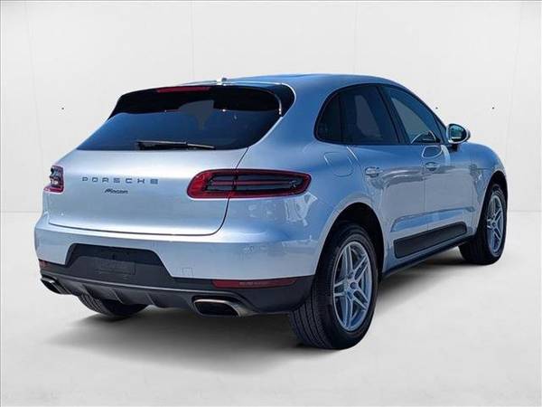 2017 Porsche Macan