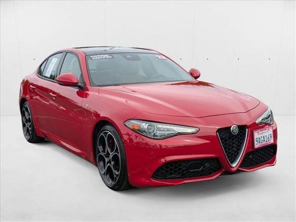 2022 Alfa Romeo Giulia