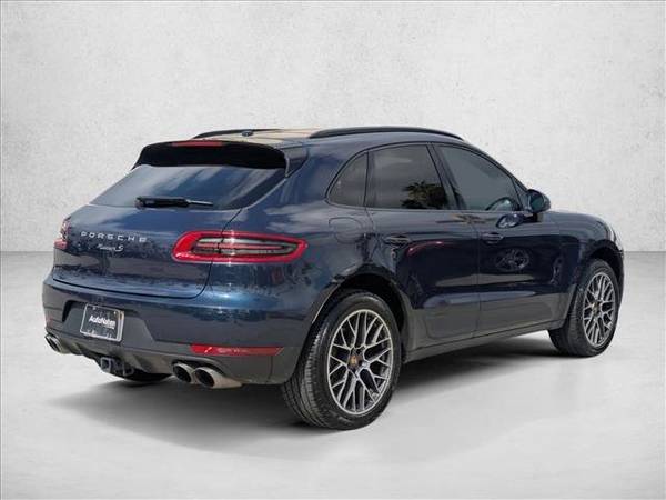 2016 Porsche Macan