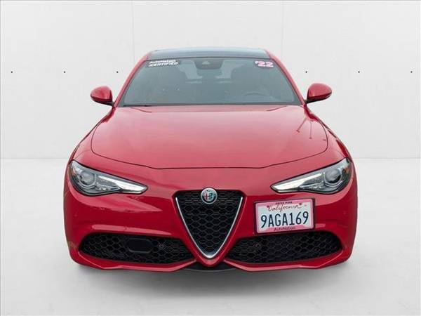 2022 Alfa Romeo Giulia