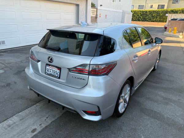 2016 Lexus CT200