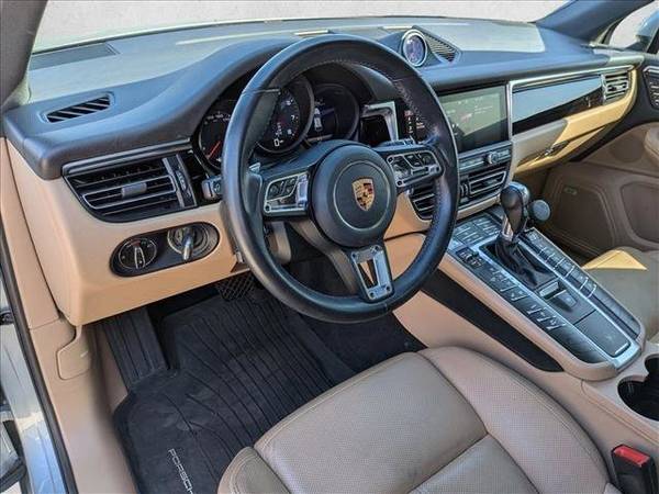 2020 Porsche Macan
