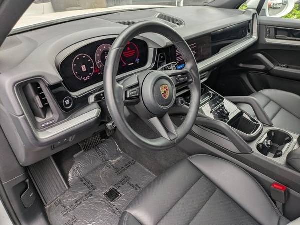 2024 Porsche Cayenne