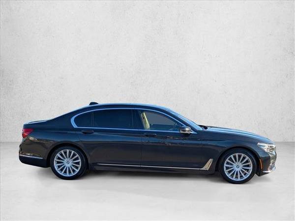 2016 BMW 7