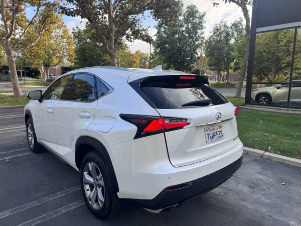 2017 Lexus NX200t