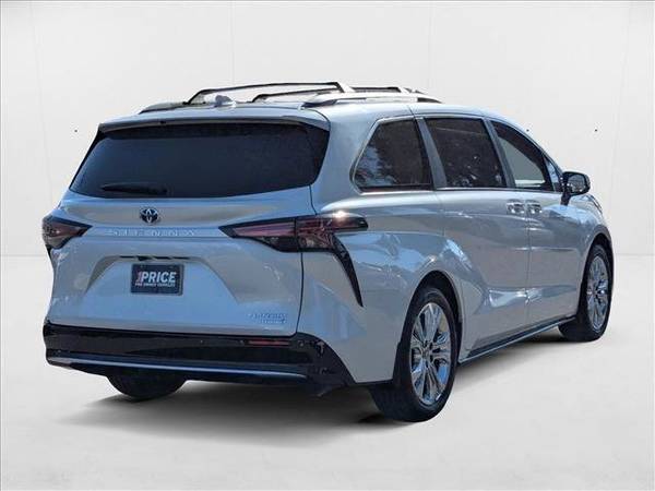 2023 Mini van