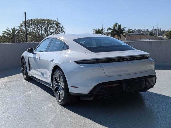 2022 Porsche Taycan