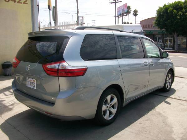 2015 Toyota SIENNA